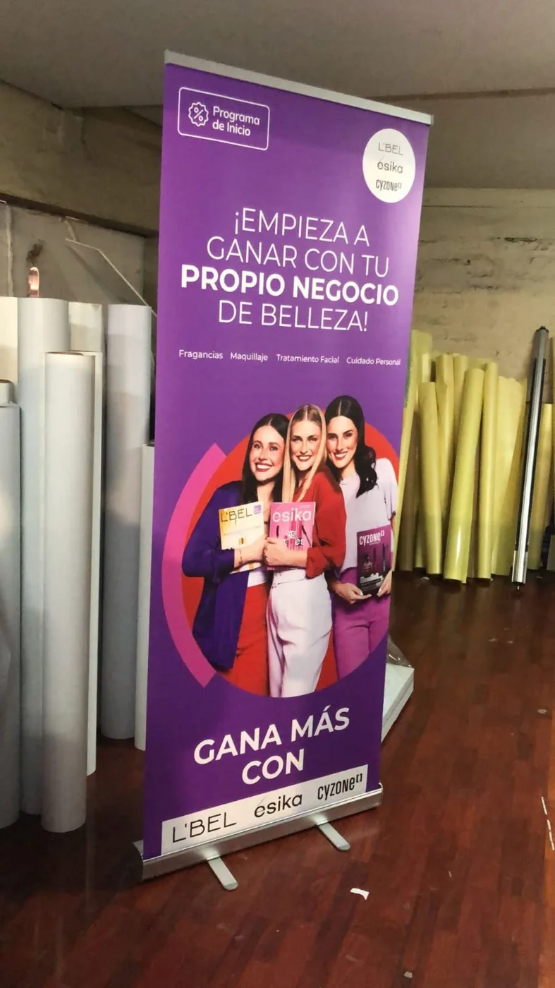 Pendones y soportes · Mensajes que acompañan tus eventos